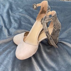 LC HEELS SNAKESKIN